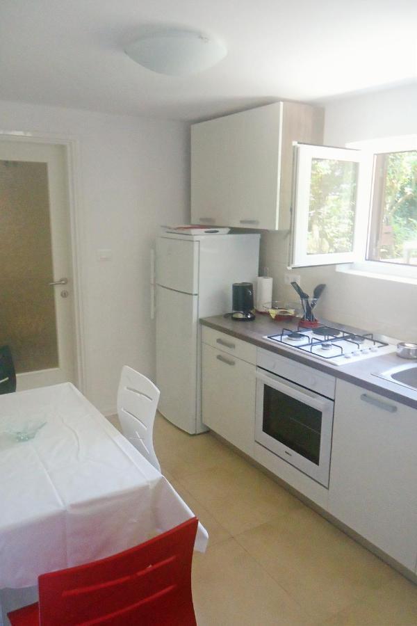 Apartments With A Parking Space Selce, Crikvenica - 5531 Экстерьер фото