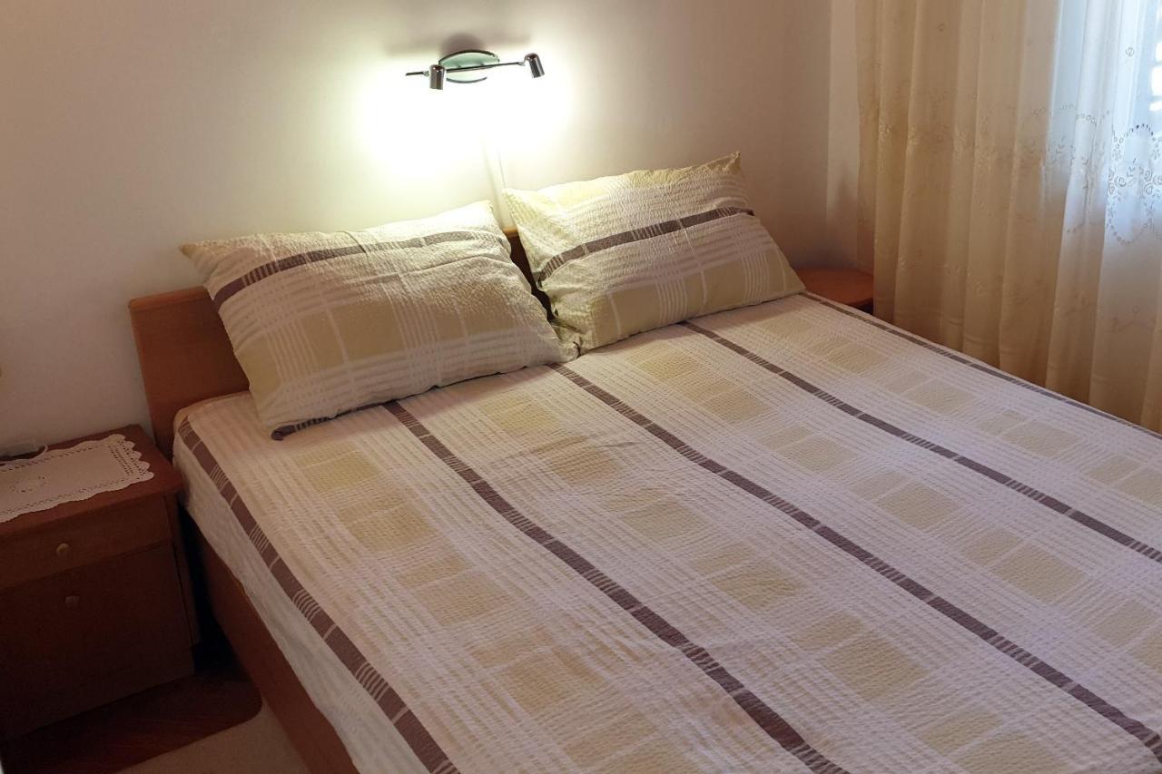 Apartments With A Parking Space Selce, Crikvenica - 5531 Экстерьер фото